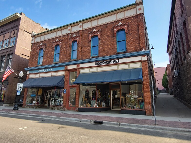 112 W Washington St, Marquette, MI for sale - Primary Photo - Image 1 of 1