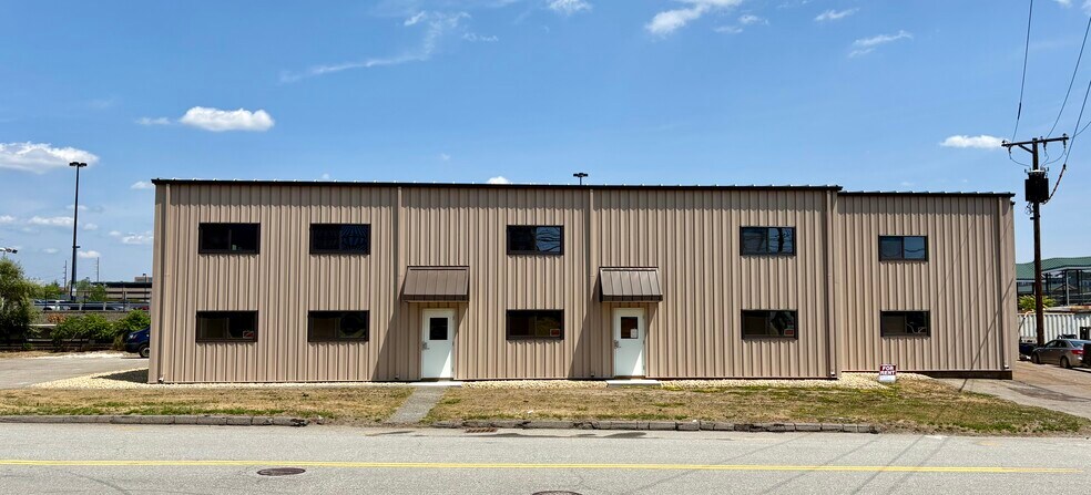 223 New Boston St, Woburn, MA for sale - Building Photo - Image 1 of 1
