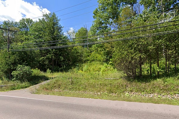 891 Waterbury-Stowe rd, Waterbury, VT for sale Primary Photo- Image 1 of 6