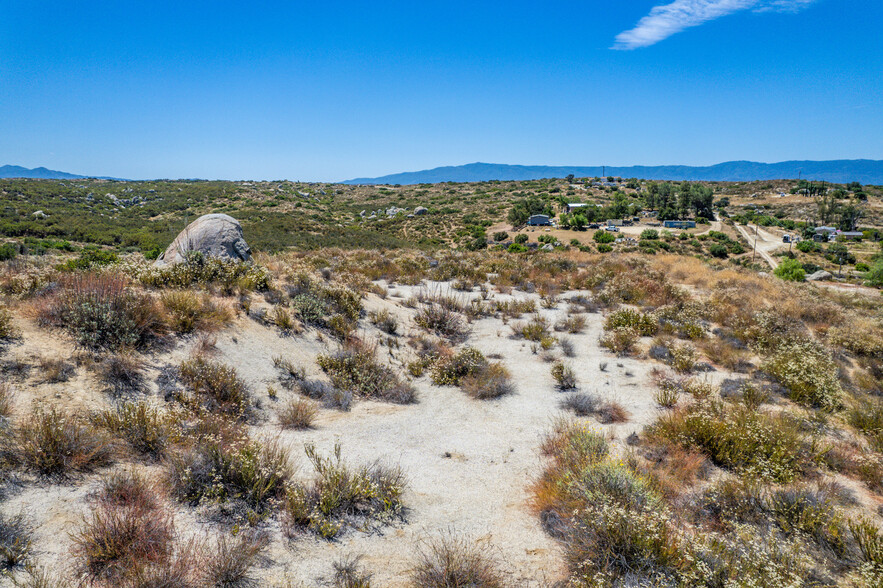 16 Wilson Valley Rd, Hemet, CA for sale - Primary Photo - Image 1 of 24