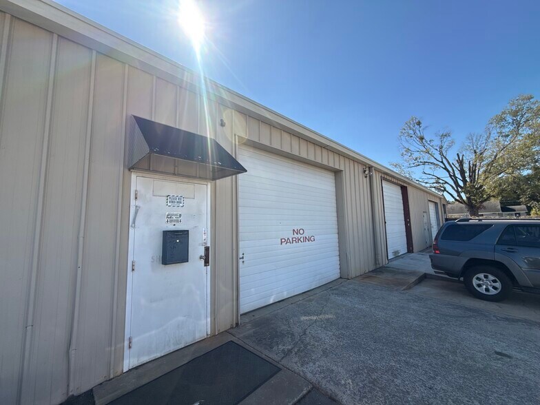 1909 W Roosevelt Blvd, Monroe, NC for lease - Building Photo - Image 3 of 14