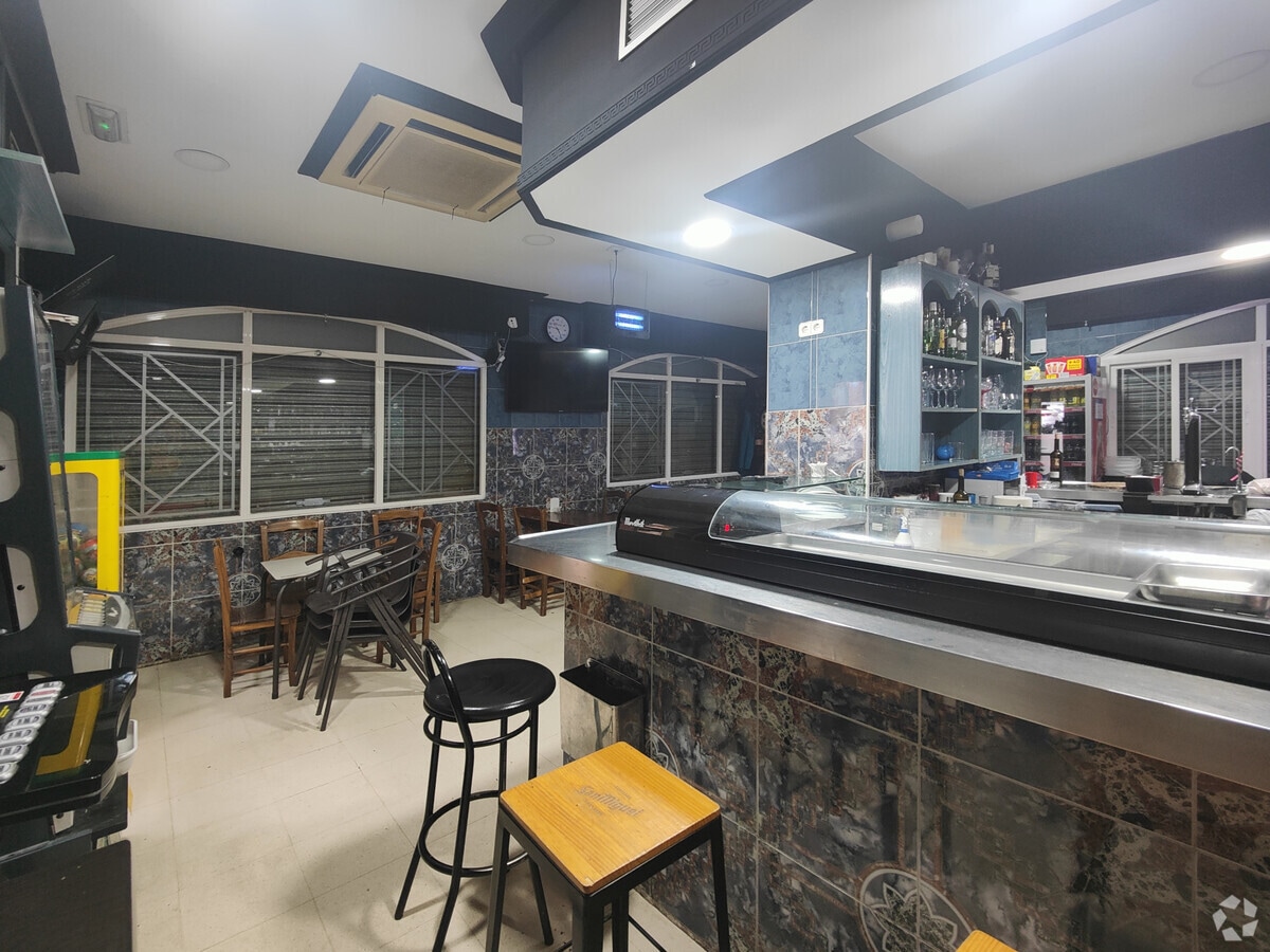 Madrid, MAD 28053 - Unit Puerta 01, Esc. 1, M -  - Interior Photo - Image 1 of 9