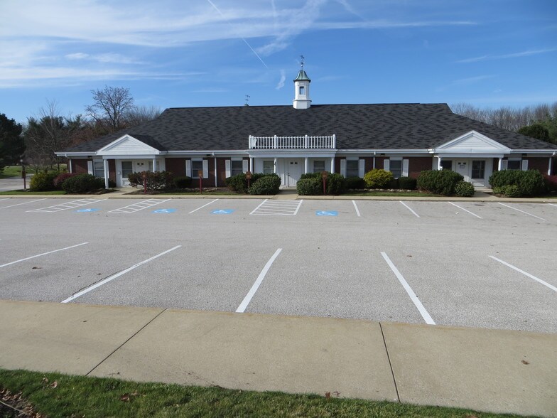 4490-4508 Darrow Rd, Stow, OH for sale - Building Photo - Image 1 of 1