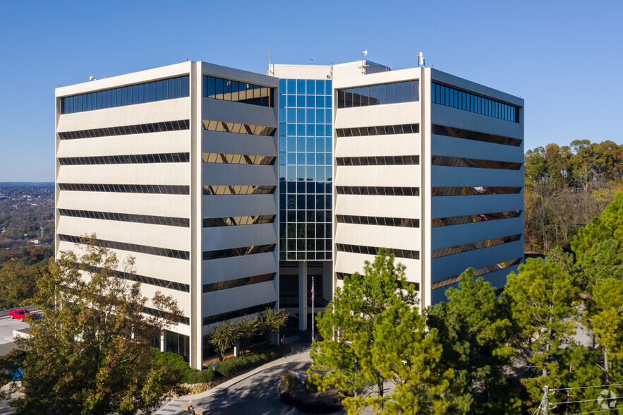 600 Beacon Pkwy W, Birmingham, AL for lease - Building Photo - Image 1 of 4