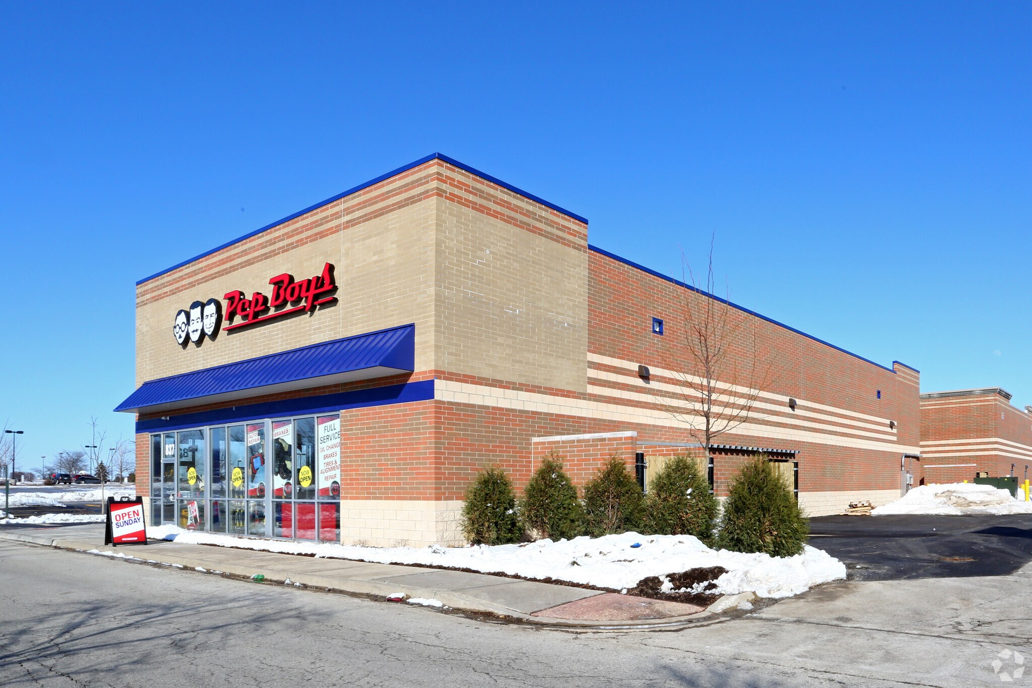 BATAVIA STRIP CENTER portfolio of 2 properties for sale on LoopNet.com Primary Photo- Image 1 of 3