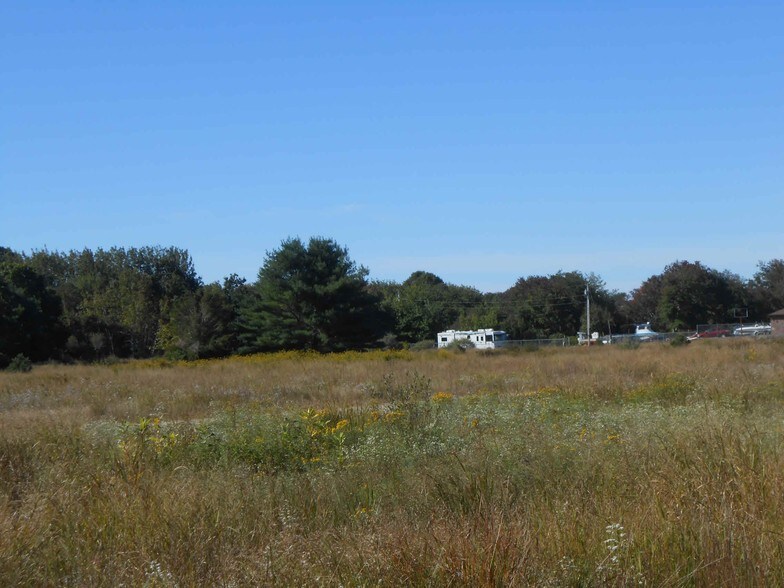 0 Falcone Ln, Charlestown, RI for sale - Building Photo - Image 1 of 1