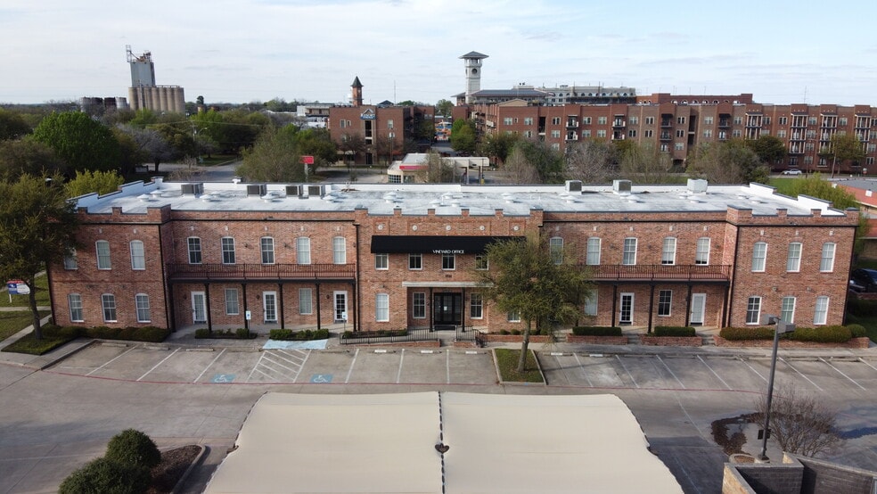 1111 S Main St, Grapevine, TX for sale - Primary Photo - Image 1 of 1