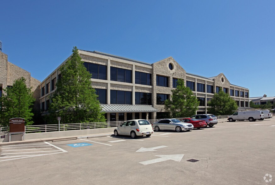 5000 Riverside Dr, Irving, TX for lease - Building Photo - Image 2 of 10