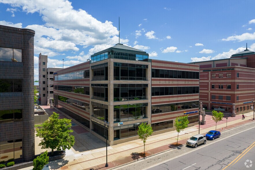 130 S Main St, South Bend, IN for lease - Building Photo - Image 3 of 23
