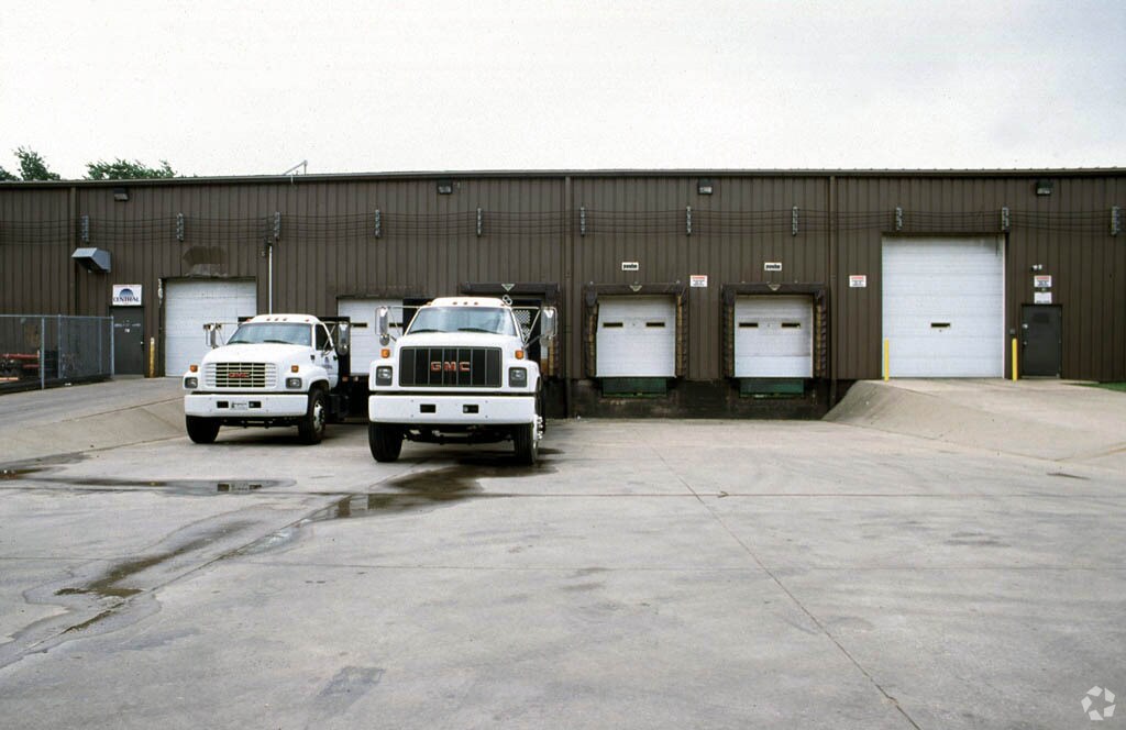 12400 Plaza Dr, Parma, OH 44130 Industrial for Lease