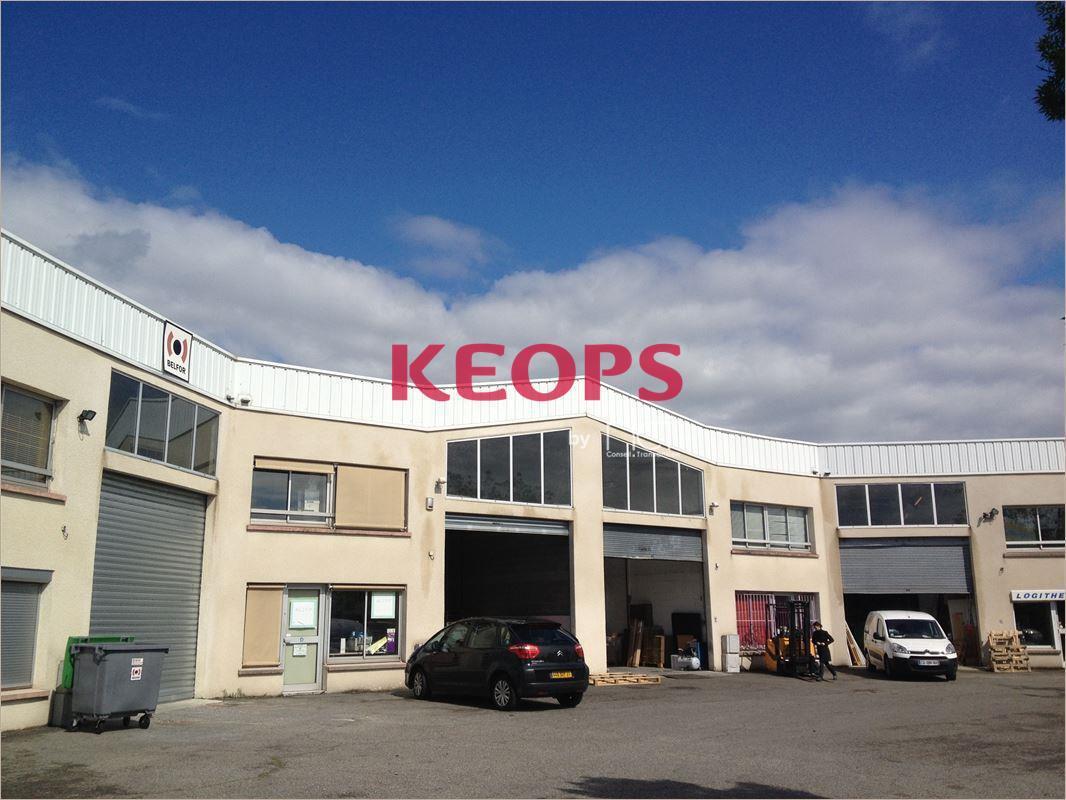 Flex in Toulouse for lease Building Photo- Image 1 of 3