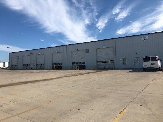 13601 Mercury Dr, Laredo, TX for sale - Building Photo - Image 1 of 1