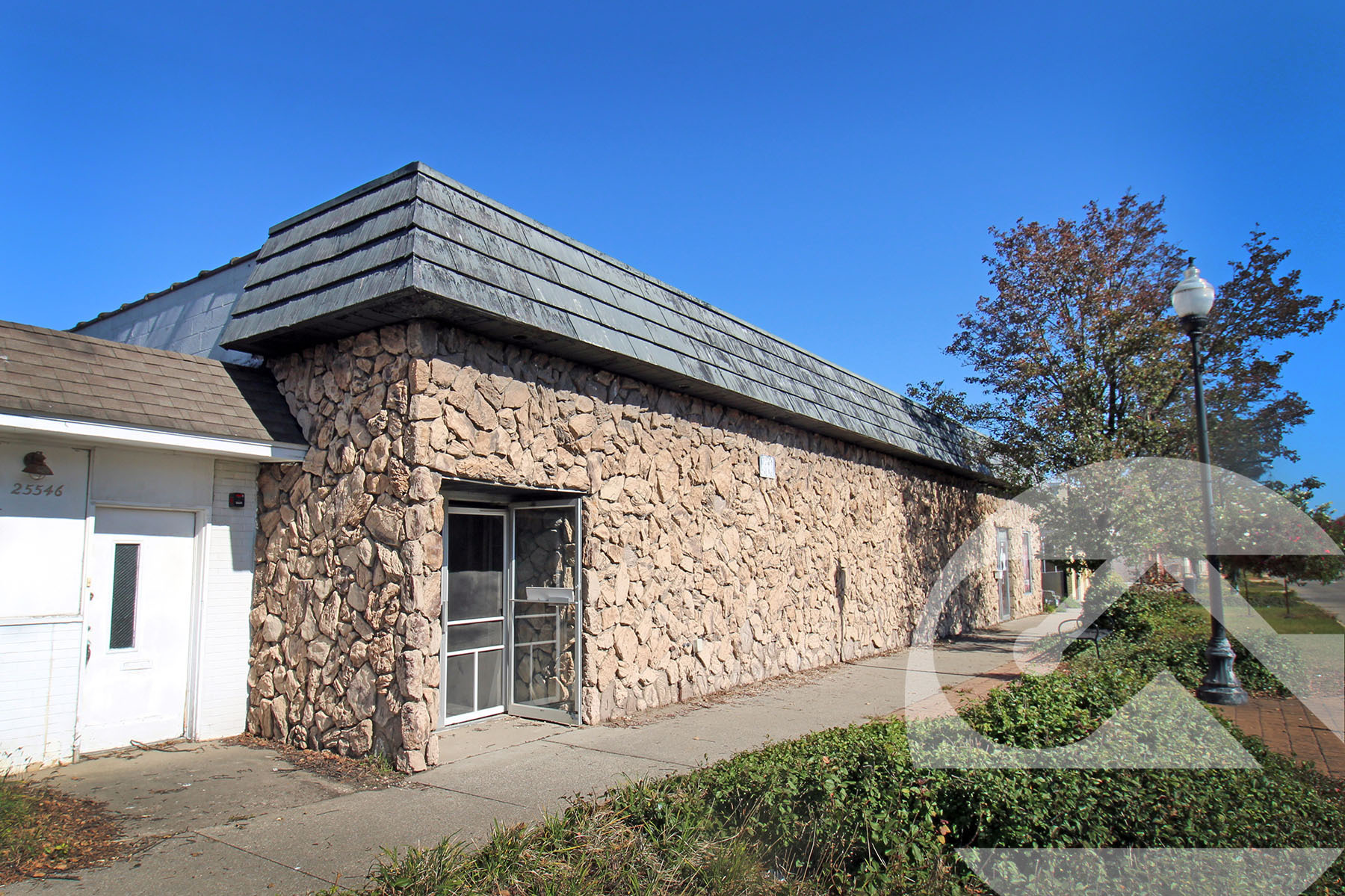 25544 Five Mile Rd, Redford, MI for sale Building Photo- Image 1 of 2