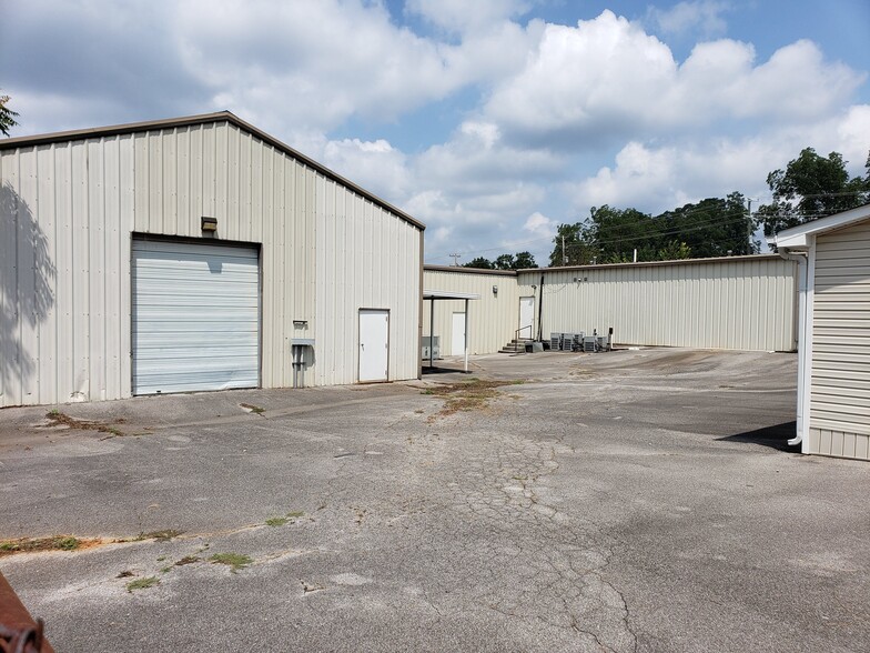 1317 Virginia Blvd NW, Huntsville, AL for sale - Building Photo - Image 1 of 5