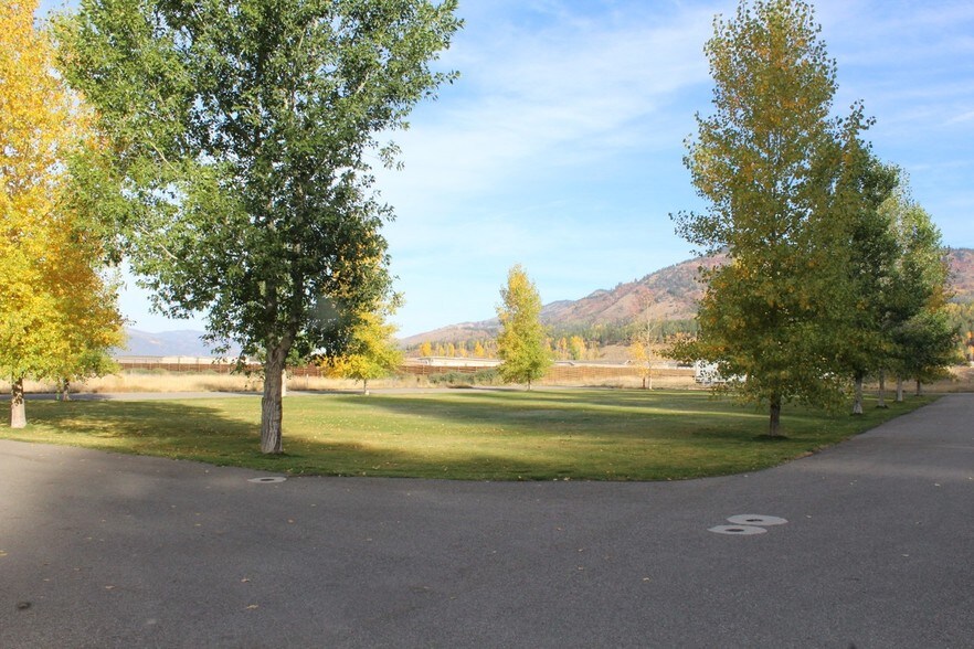 Traghee Landing, Alpine, WY for sale - Image 1 of 1