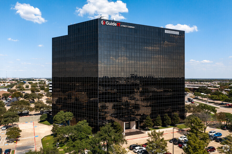 101 E Park Blvd, Plano, TX for lease - Primary Photo - Image 1 of 14