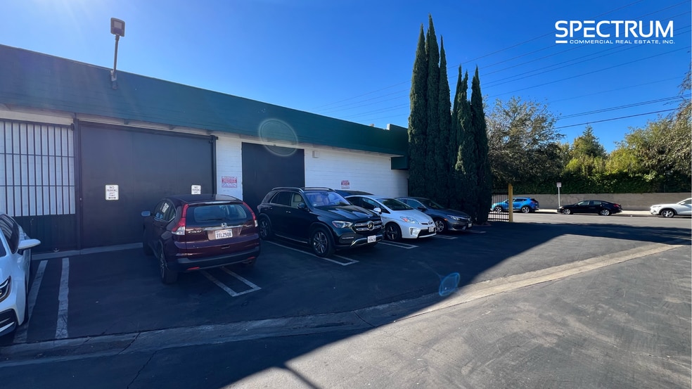 7730-7750 Gloria Ave, Van Nuys, CA for lease - Building Photo - Image 1 of 6