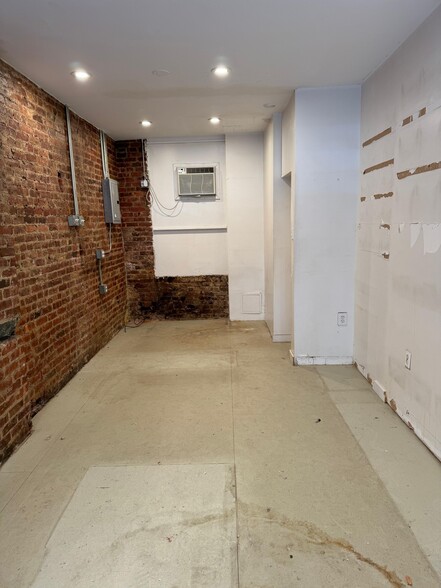 181 Havemeyer St, Brooklyn, NY for lease - Building Photo - Image 3 of 3