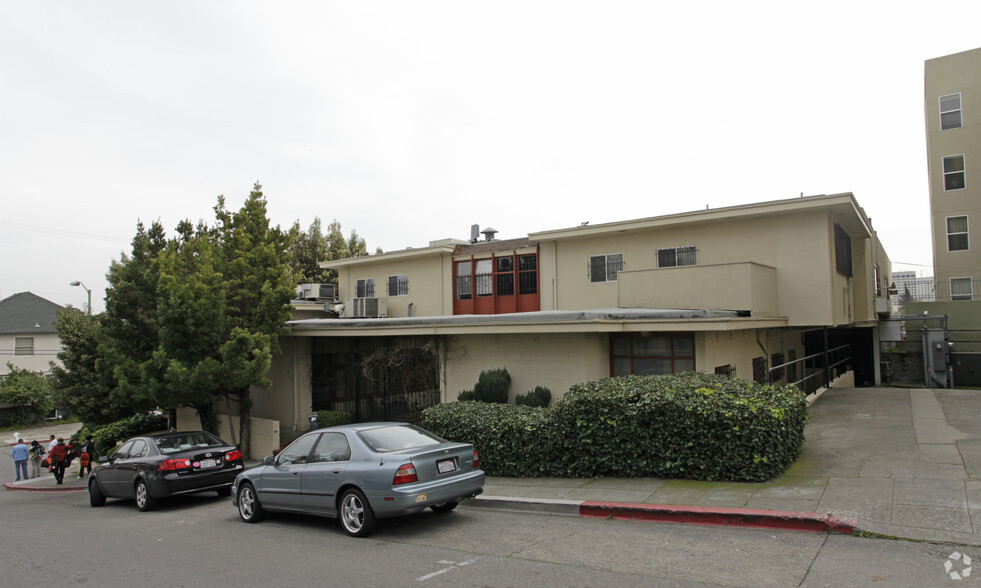 2945 Webster St, Oakland, CA for lease - Building Photo - Image 2 of 11