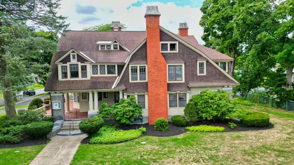 454 Glen St, Glens Falls, NY for sale - Building Photo - Image 1 of 1