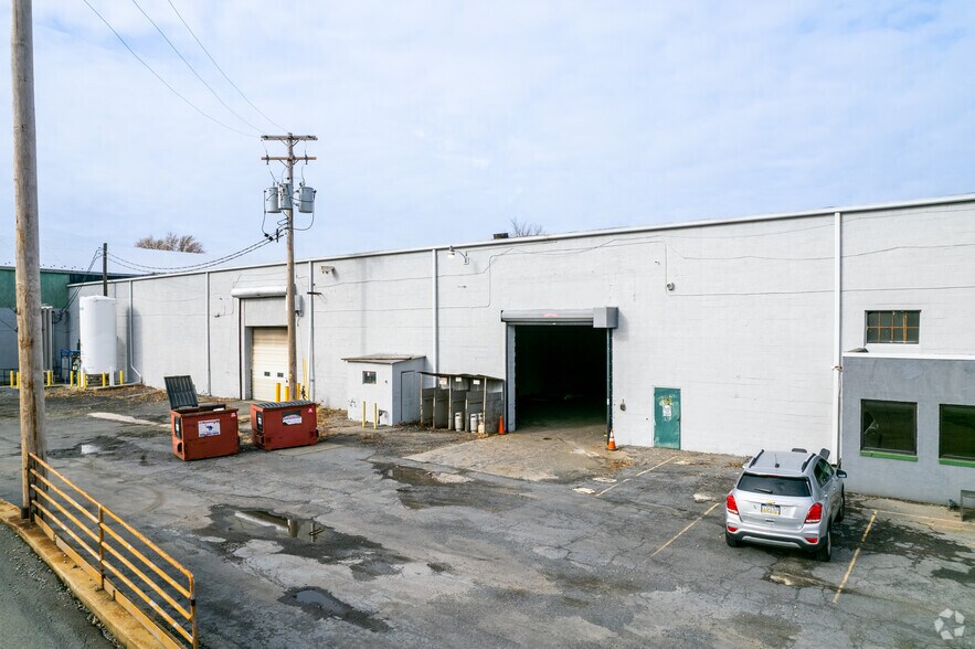 1630 N 9th St, Reading, PA for sale - Building Photo - Image 1 of 1