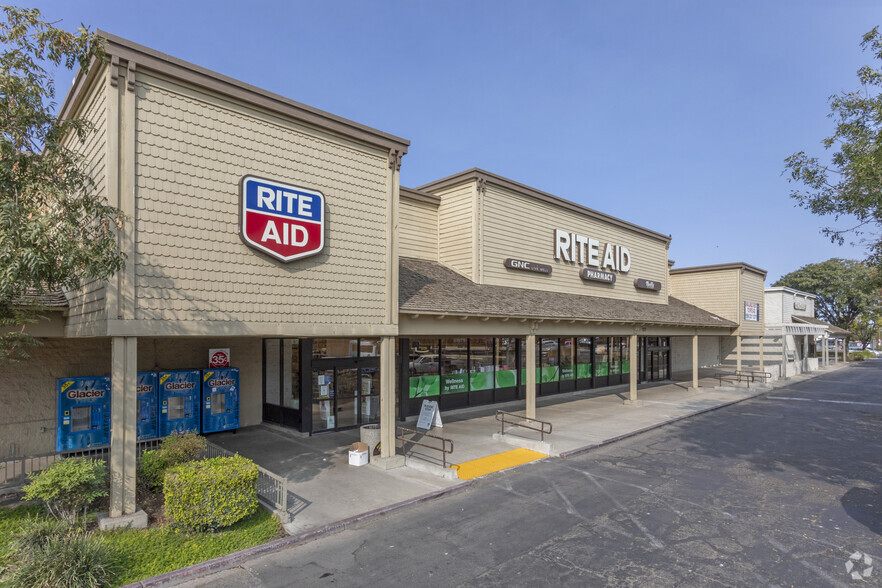 1313-1341 E Pacheco Blvd, Los Banos, CA for lease - Building Photo - Image 2 of 14