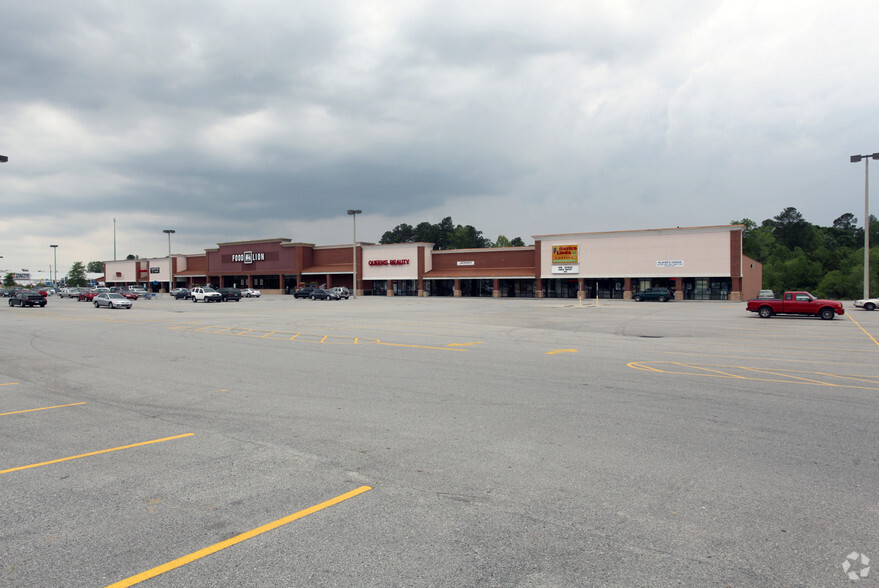 10-150 Whiteville Towne Ctr, Whiteville, NC for sale - Primary Photo - Image 1 of 1