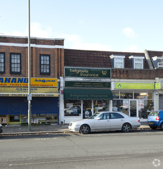 221 Regents Park Rd, London for lease - Primary Photo - Image 1 of 2