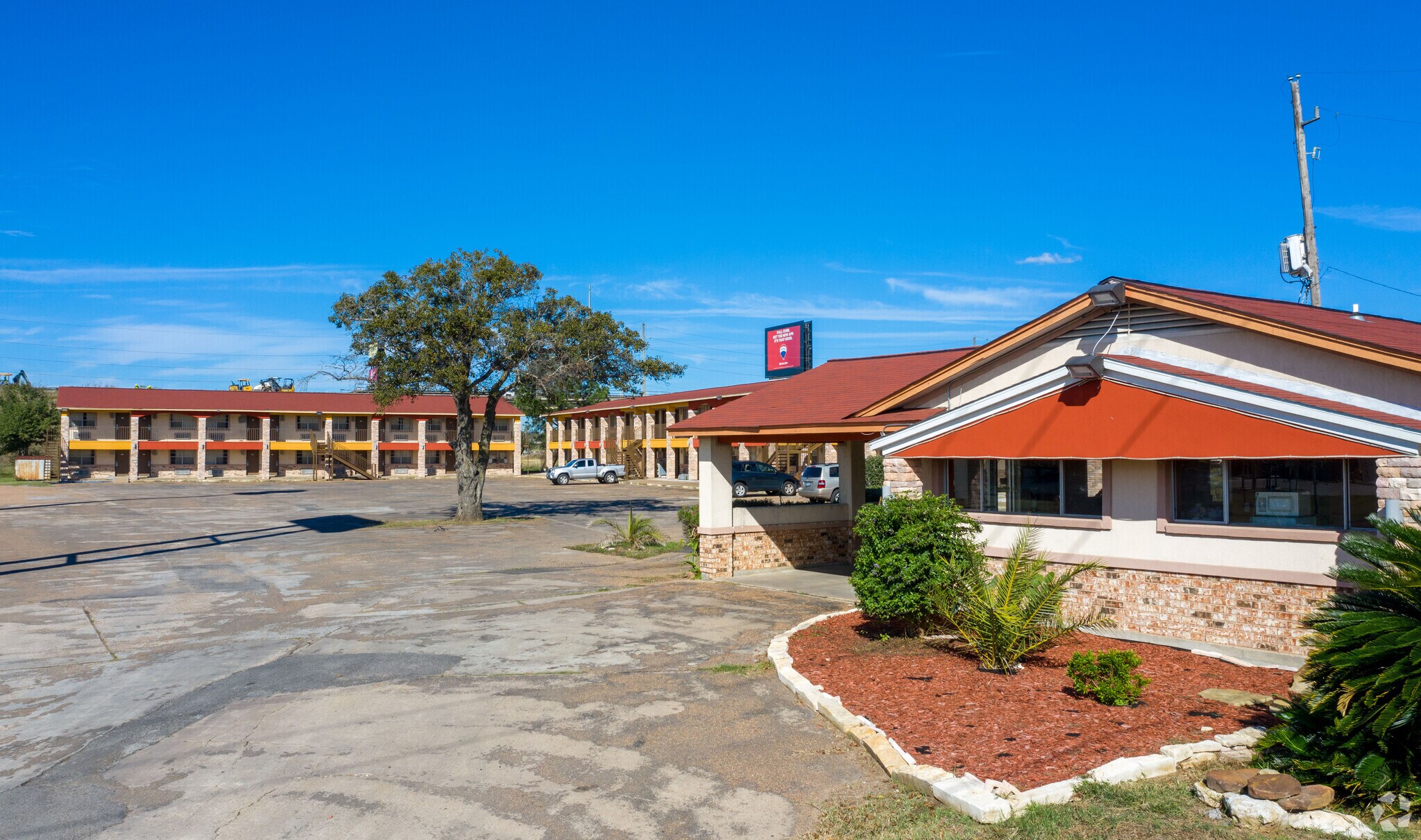 2021 Highway 36 S, Sealy, TX for sale Primary Photo- Image 1 of 1