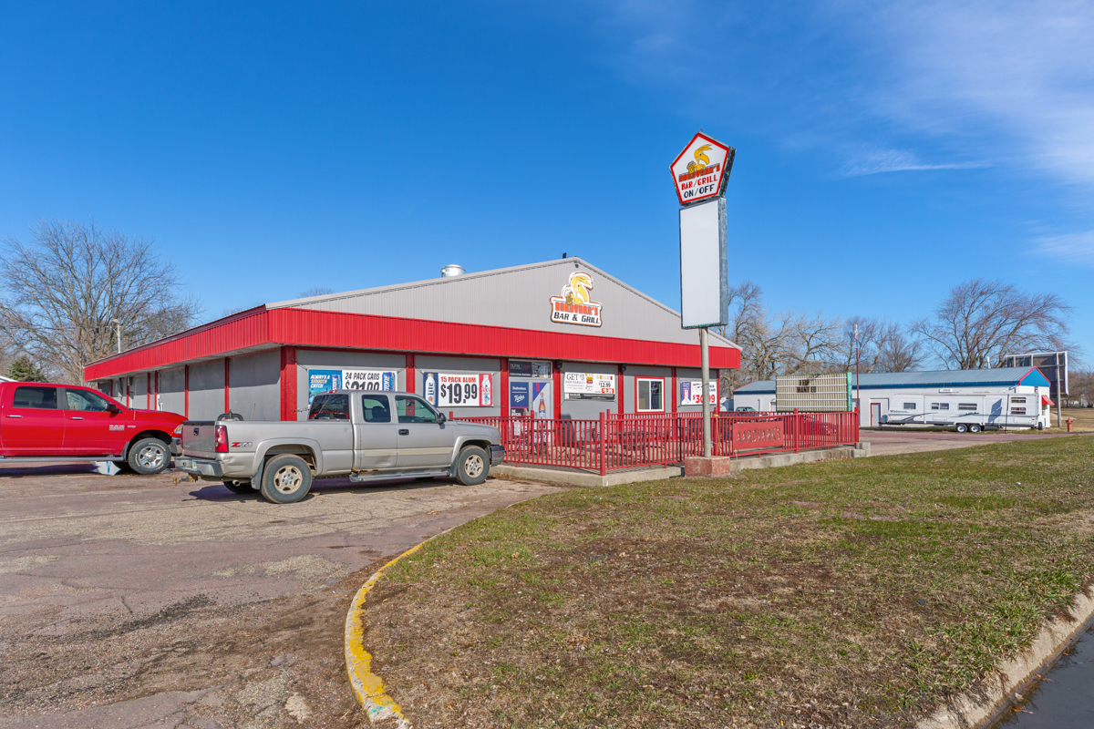 209 N 5th Ave E, Truman, MN for lease Building Photo- Image 1 of 63