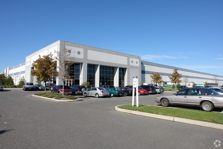 283 Prospect Plains Rd, Cranbury, NJ for lease - Building Photo - Image 2 of 6