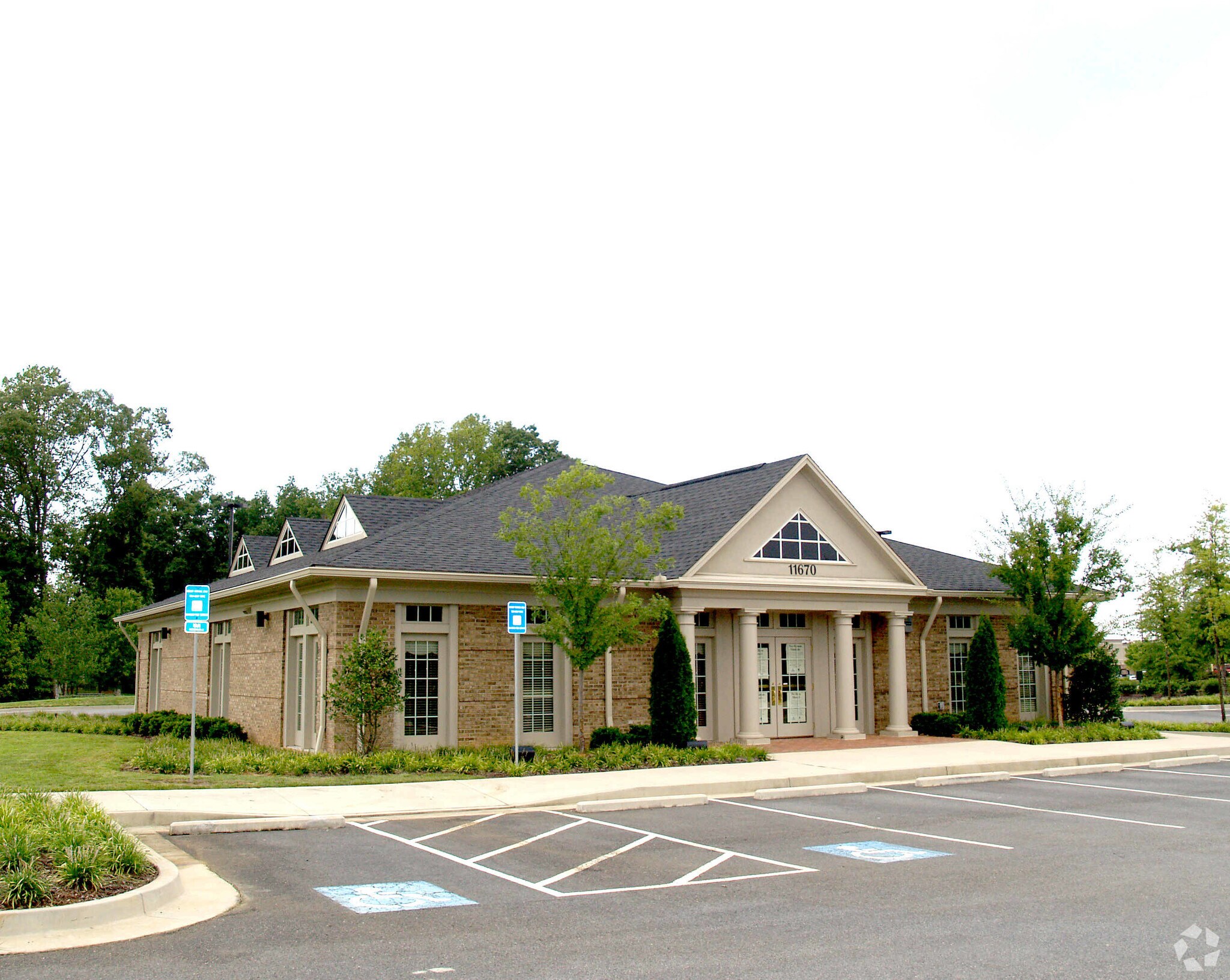 11670 Medlock Bridge Rd, Johns Creek, GA for sale Primary Photo- Image 1 of 1