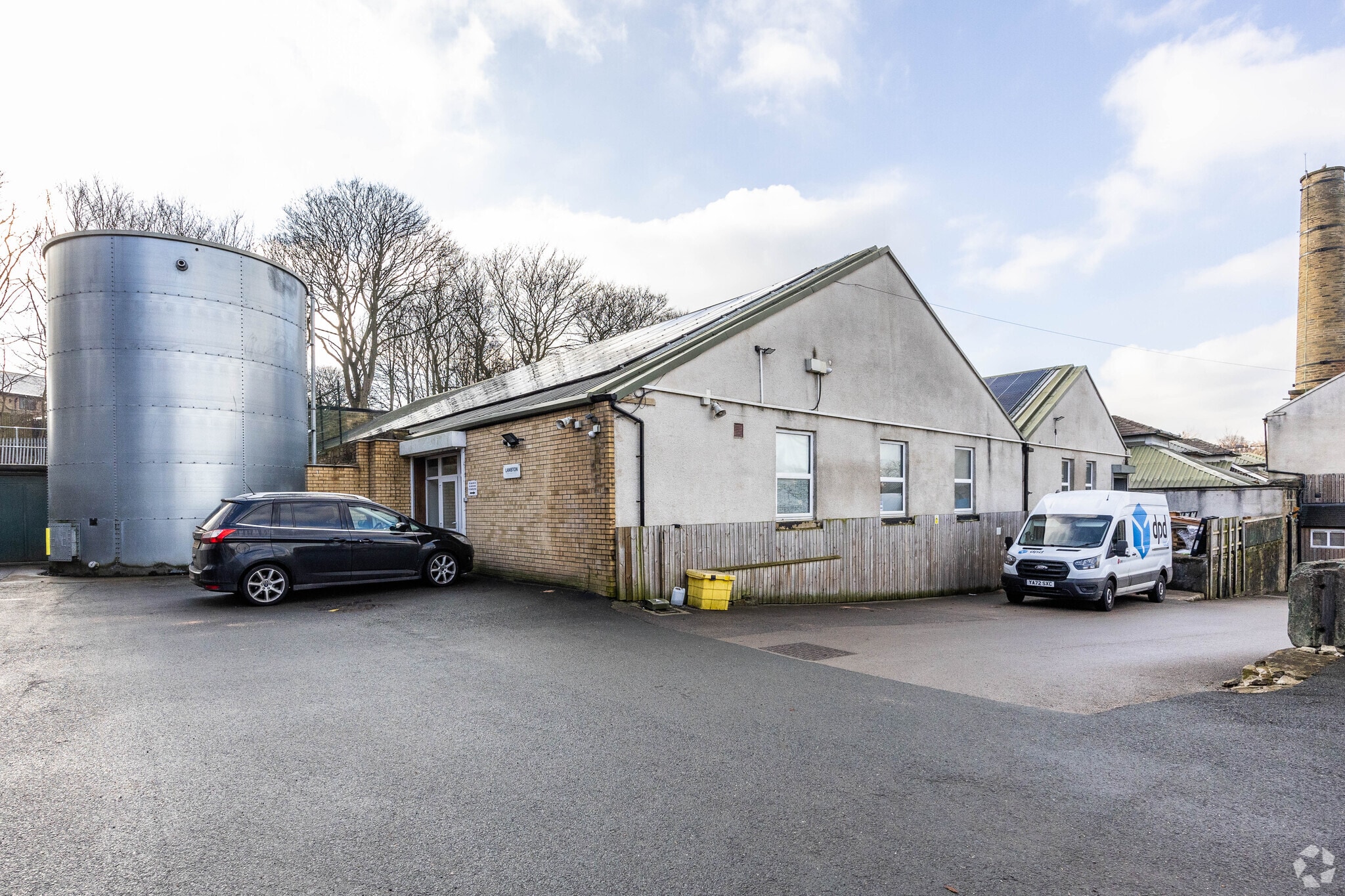 Houghley Ln, Leeds for sale Primary Photo- Image 1 of 1