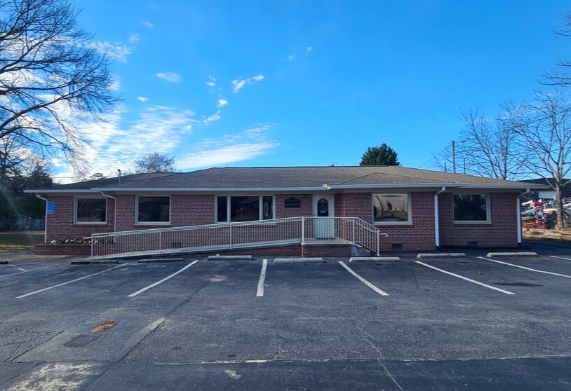 5165 Cook St Ne, Covington, GA 30014