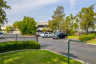 6459 Box Springs Blvd, Riverside CA - Loft