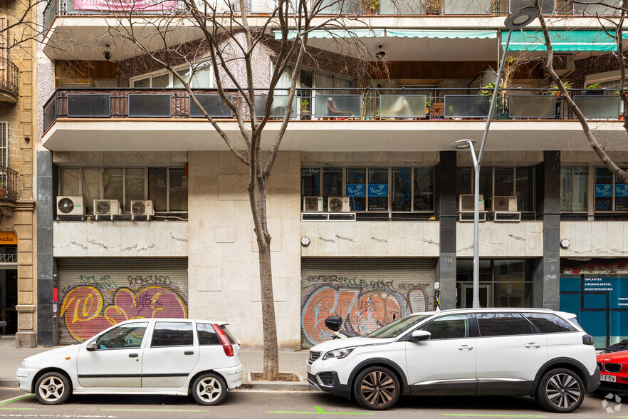 Carrer De Tamarit, Barcelona, Barcelona for sale - Building Photo - Image 2 of 5