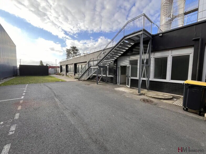 Office in Le Havre for lease - Building Photo - Image 1 of 19