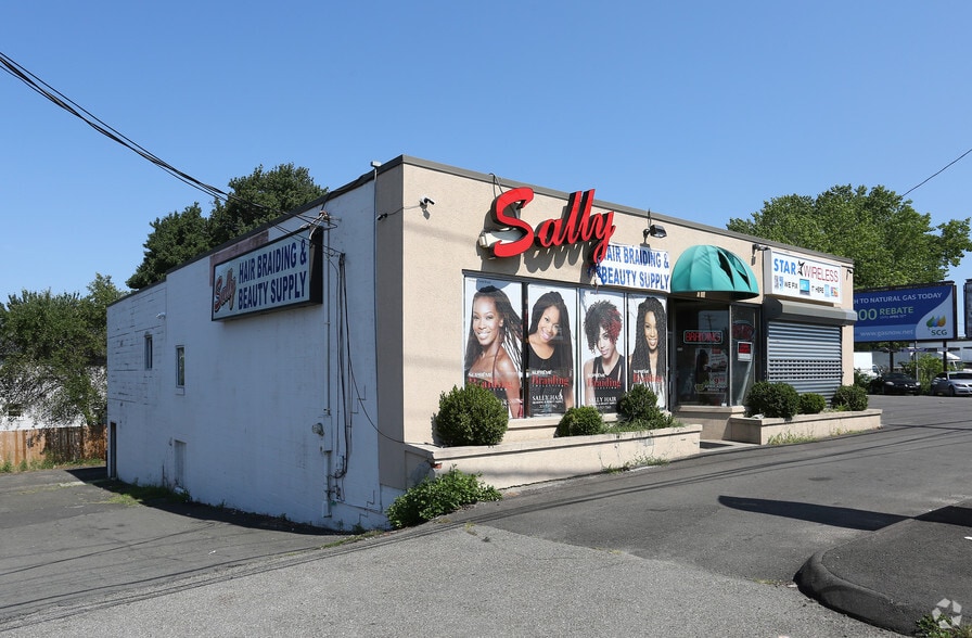 1115 Boston Post Rd, West Haven, CT for sale - Building Photo - Image 2 of 4