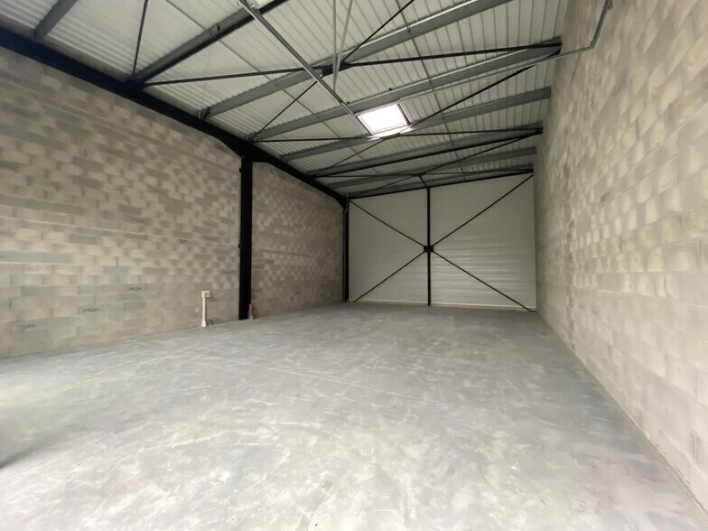 Route Des Grands Pins, Ayguemorte-les-Graves for sale - Interior Photo - Image 3 of 5