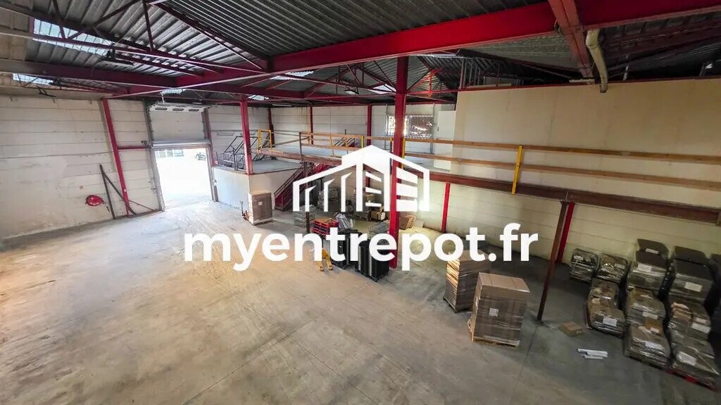 Location Local d'activités 760 m² - Photo 1