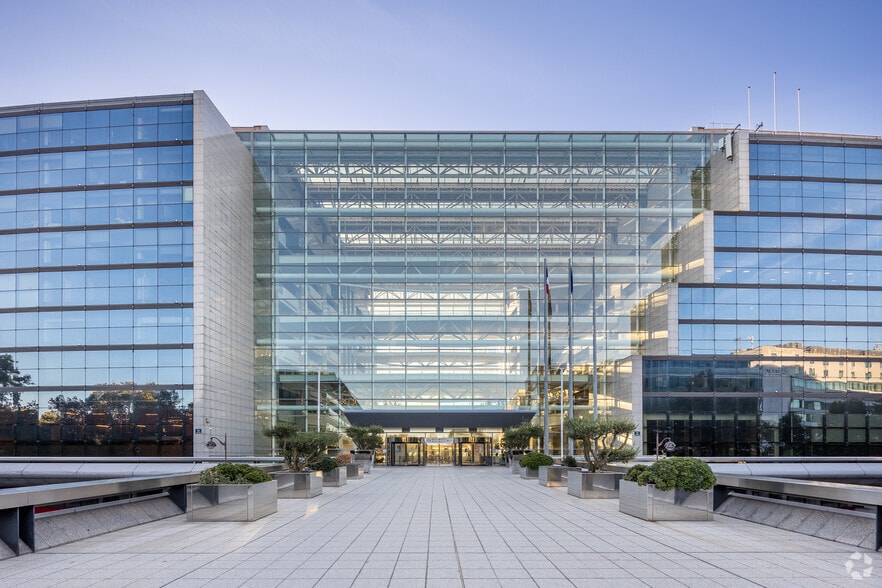 40 Avenue Des Terroirs De France, Paris for lease - Building Photo - Image 2 of 7