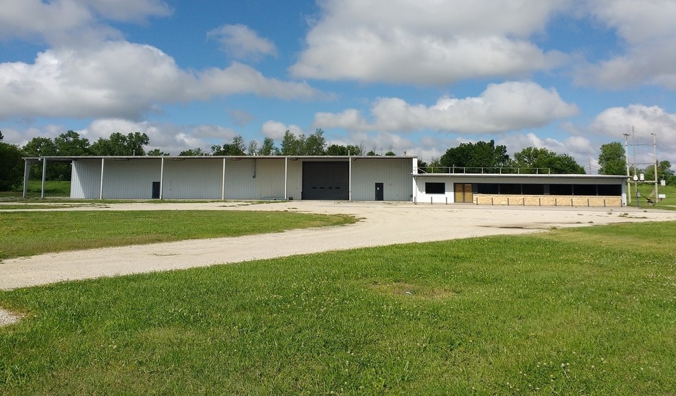 601 W Main St, Marion, KS for sale - Building Photo - Image 1 of 1