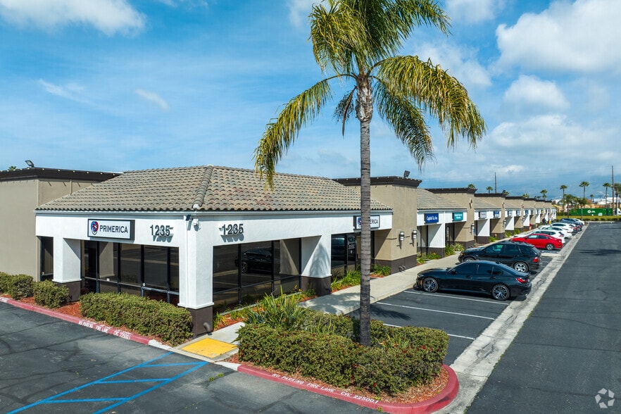 1235 Indiana Ct, Redlands, CA for lease - Building Photo - Image 1 of 9