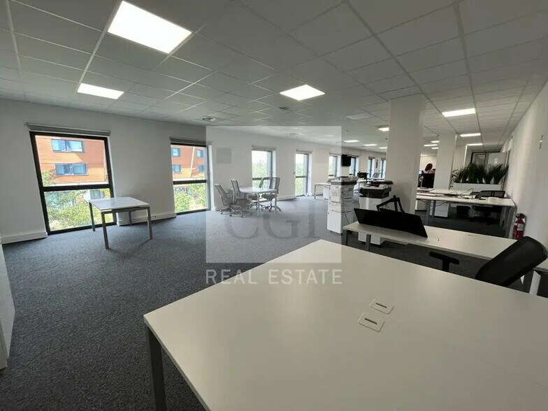 Office in Jonage for lease - Interior Photo - Image 3 of 10