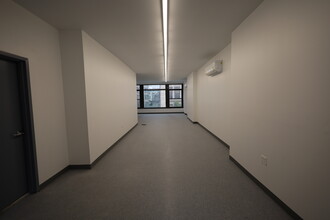 50 W 27th St, New York, NY for lease Building Photo- Image 2 of 4