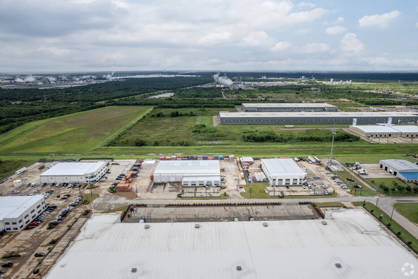 10322 New Decade Dr, Pasadena, TX 77507