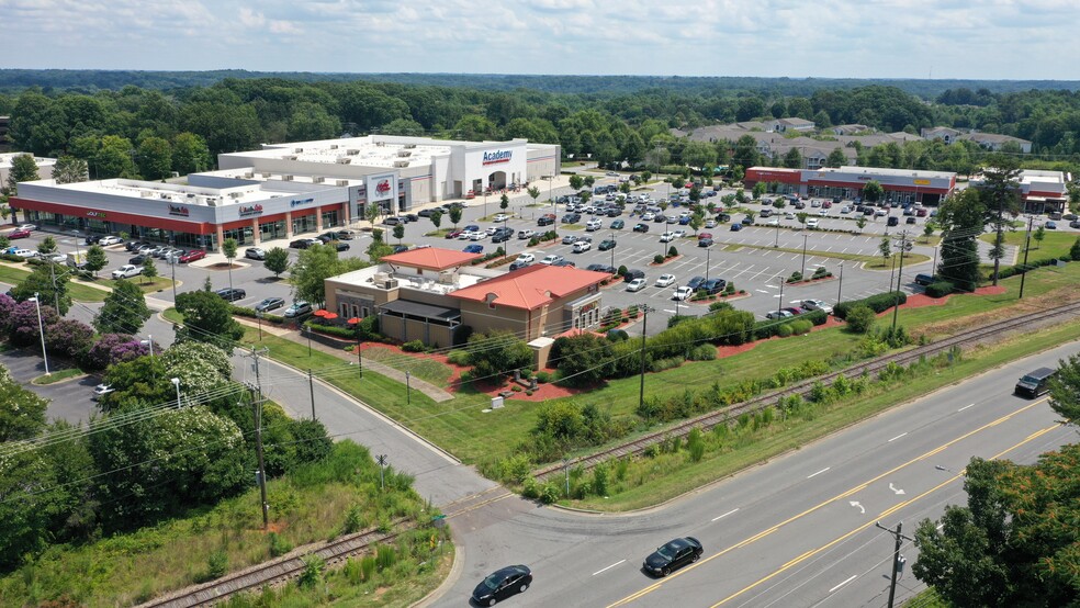 3443-3489 Burke Mill Rd, Winston-Salem, NC for lease - Building Photo - Image 1 of 5