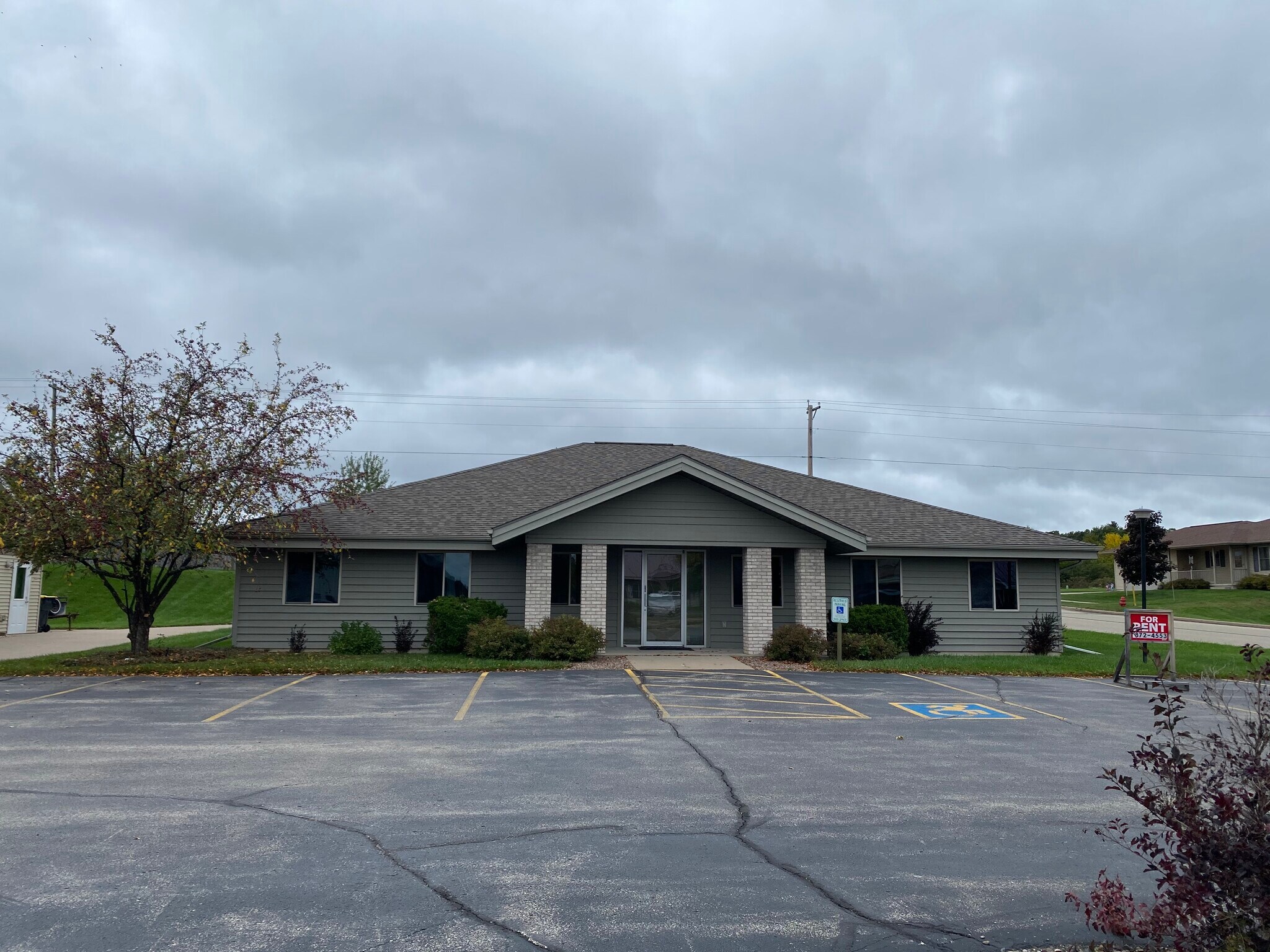 1216 Mark Ave, Tomah, WI for sale Primary Photo- Image 1 of 1