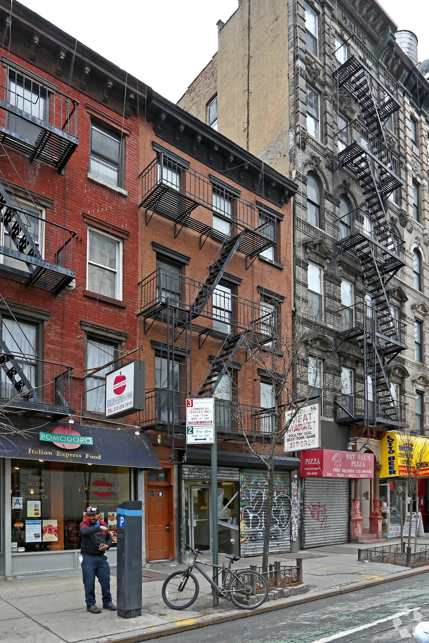 516 9th Ave, New York, NY for lease Building Photo- Image 1 of 4