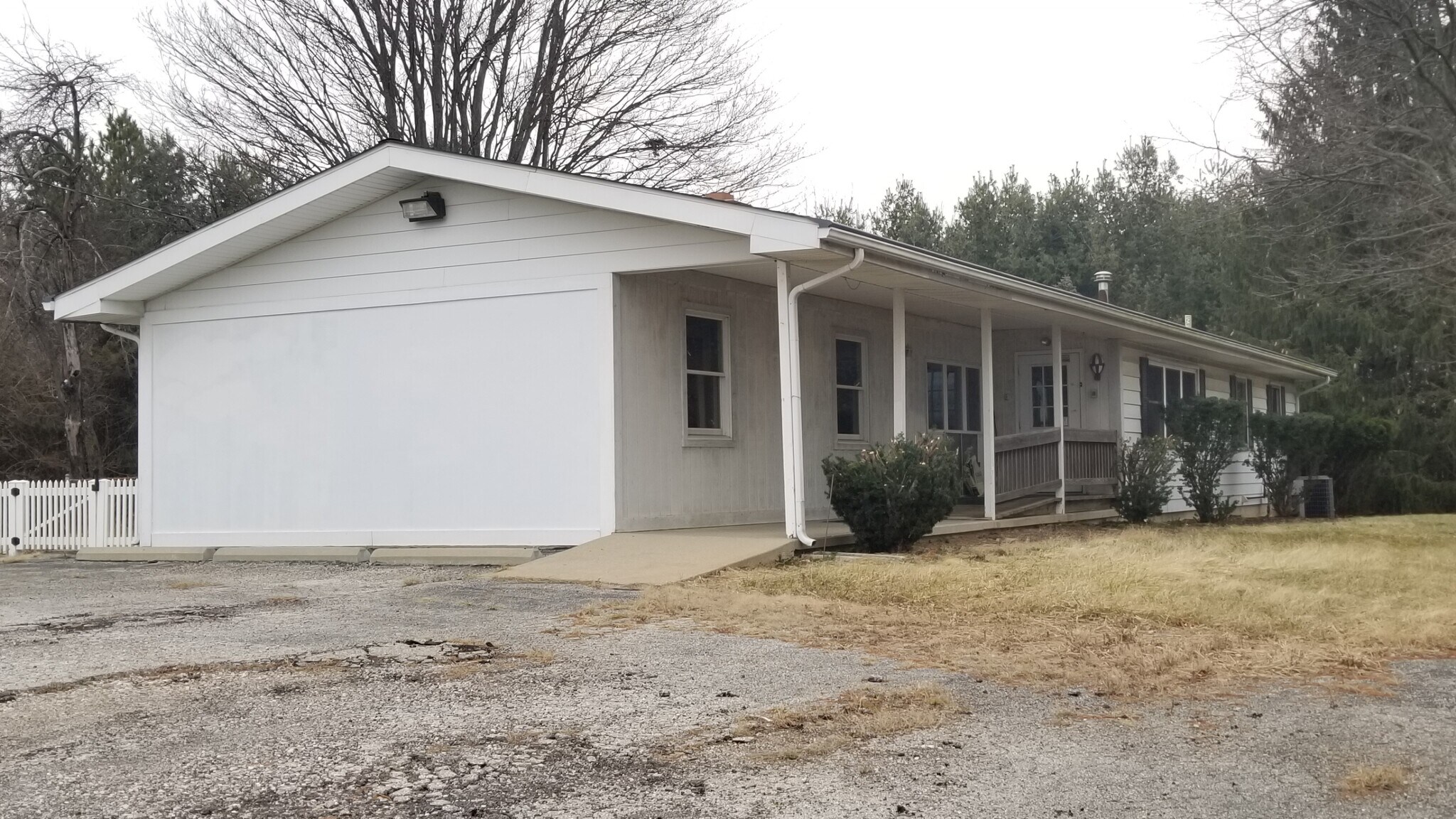 650 W Coshocton St, Johnstown, OH for sale Building Photo- Image 1 of 1